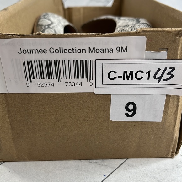 NWT Journee Collection Womens Snake Print Faux Leather SlipOn Flat Moana Shoe 9M - Picture 8 of 8